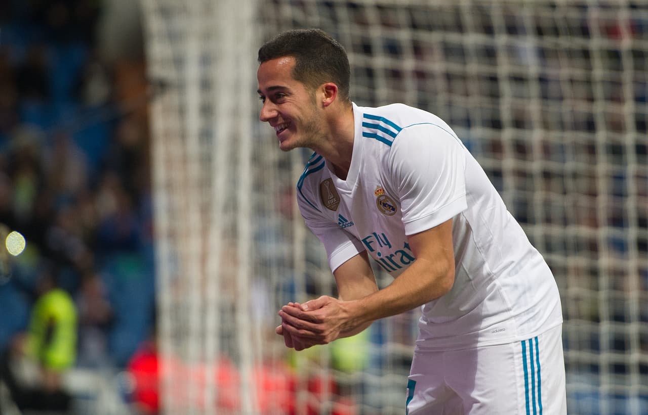 Salida: entre la afición merengue el nombre de Lucas Vázquez ha perdido fuerza y muchos lo han reemplazado por el de Marco Asensio, la nueva apuesta en el ataque.