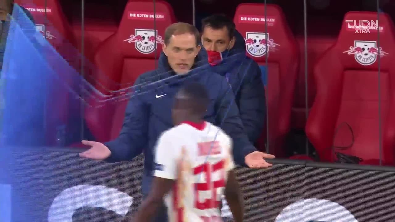 ¡TIRO ATAJADO! disparo por Emil Forsberg.