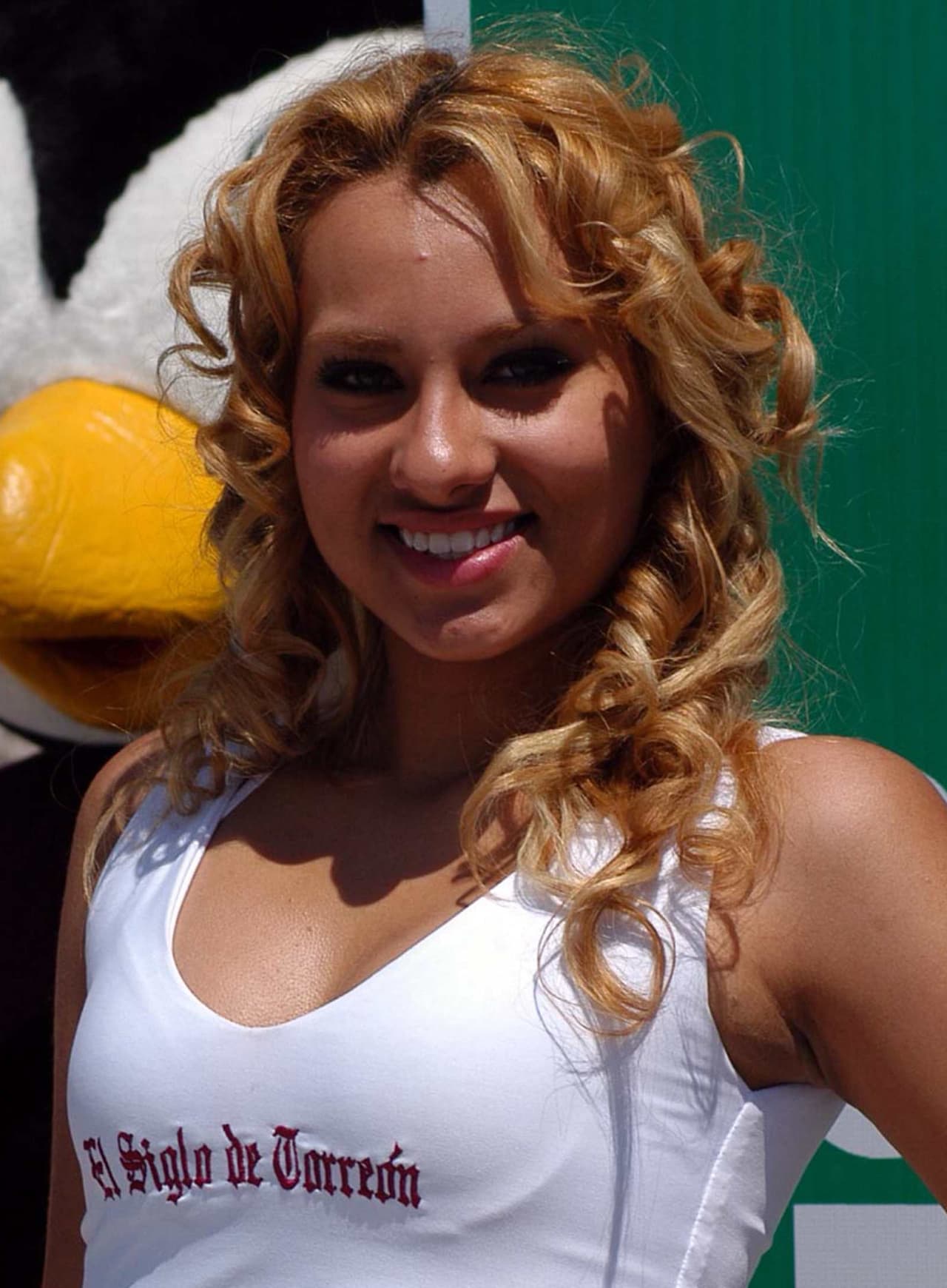 La belleza de las porristas en la fecha 6