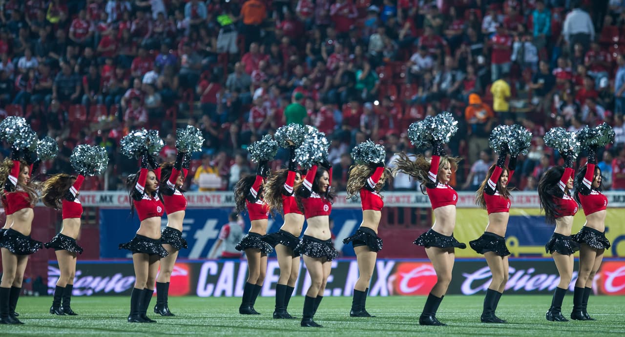 La belleza de las porristas en la fecha 6