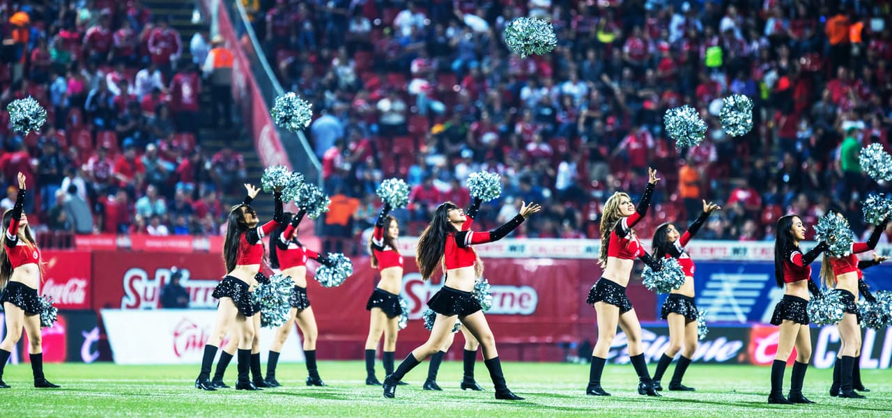 La belleza de las porristas en la fecha 6