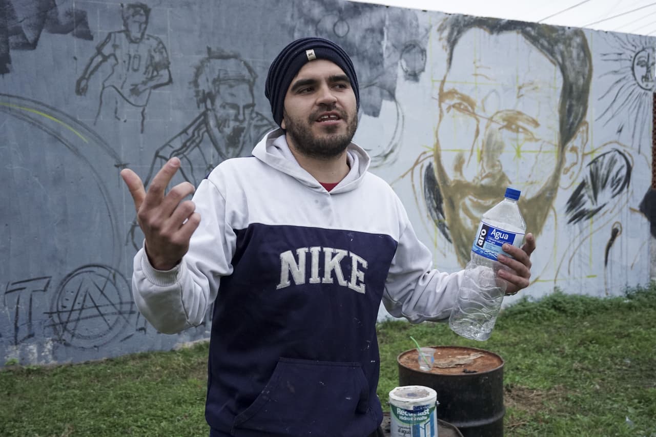 Gonzalo Barrera, vecino de Lionel Messi en su infancia, también ha recordado los mejores momentos de su niñes junto a la estrella del fútbol mundial.