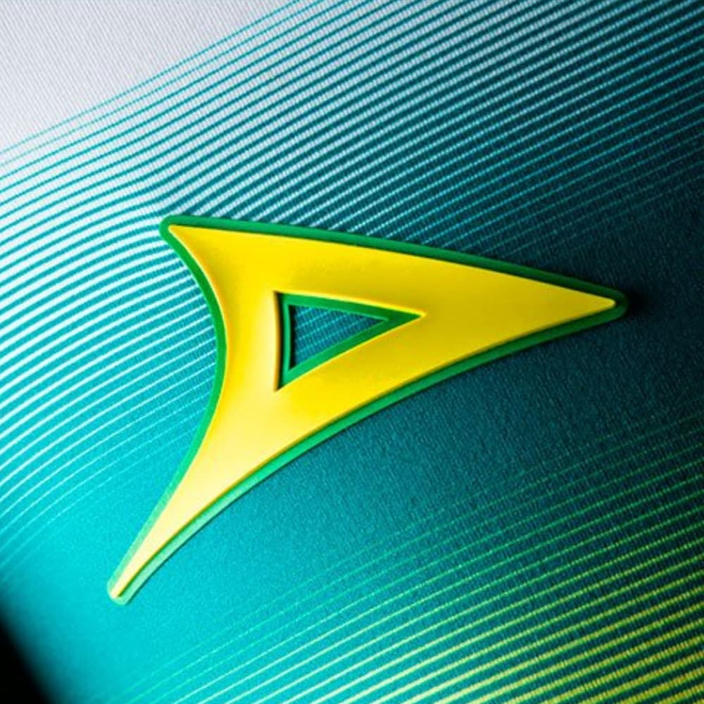 La Fiera anunció sus nuevos jerseys con los que afrontará la nueva temporada del fútbol mexicano. La playera principal cuenta con un diseño de león en el pecho y la alternativa con detalles amarillos y blancos. El Club León vestirá de gala en cada jornada.