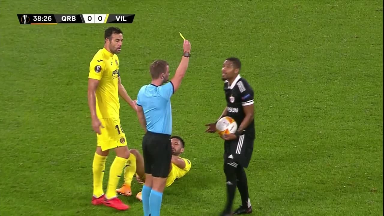 Tarjeta amarilla. El árbitro amonesta a Erickson Patrick Correia Andrade de FK Qarabag