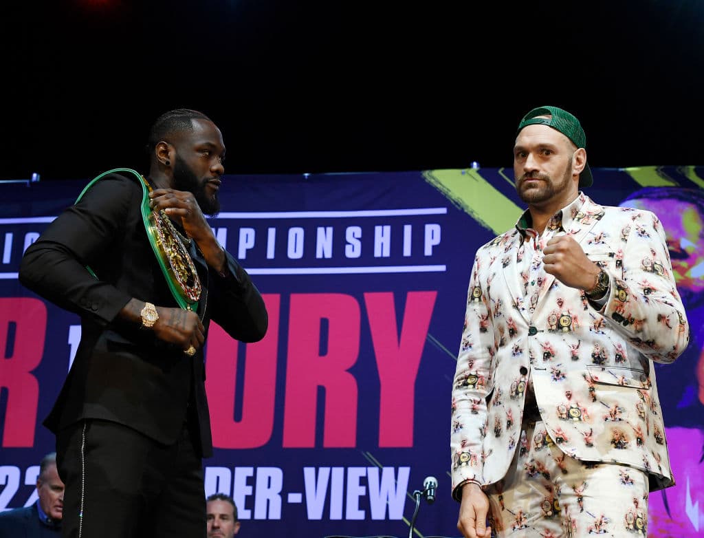 Entre sonrisas y bromas, Deontay Wilder y Tyson Fury presentaron la segunda pelea por el título mundial de los pesados que ostenta Wilder, será en febrero.
