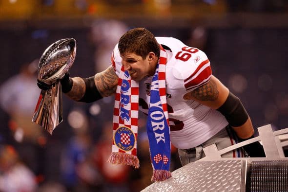 El guardia de los Giants David Diehl, no se quedó atrás para celebrar.