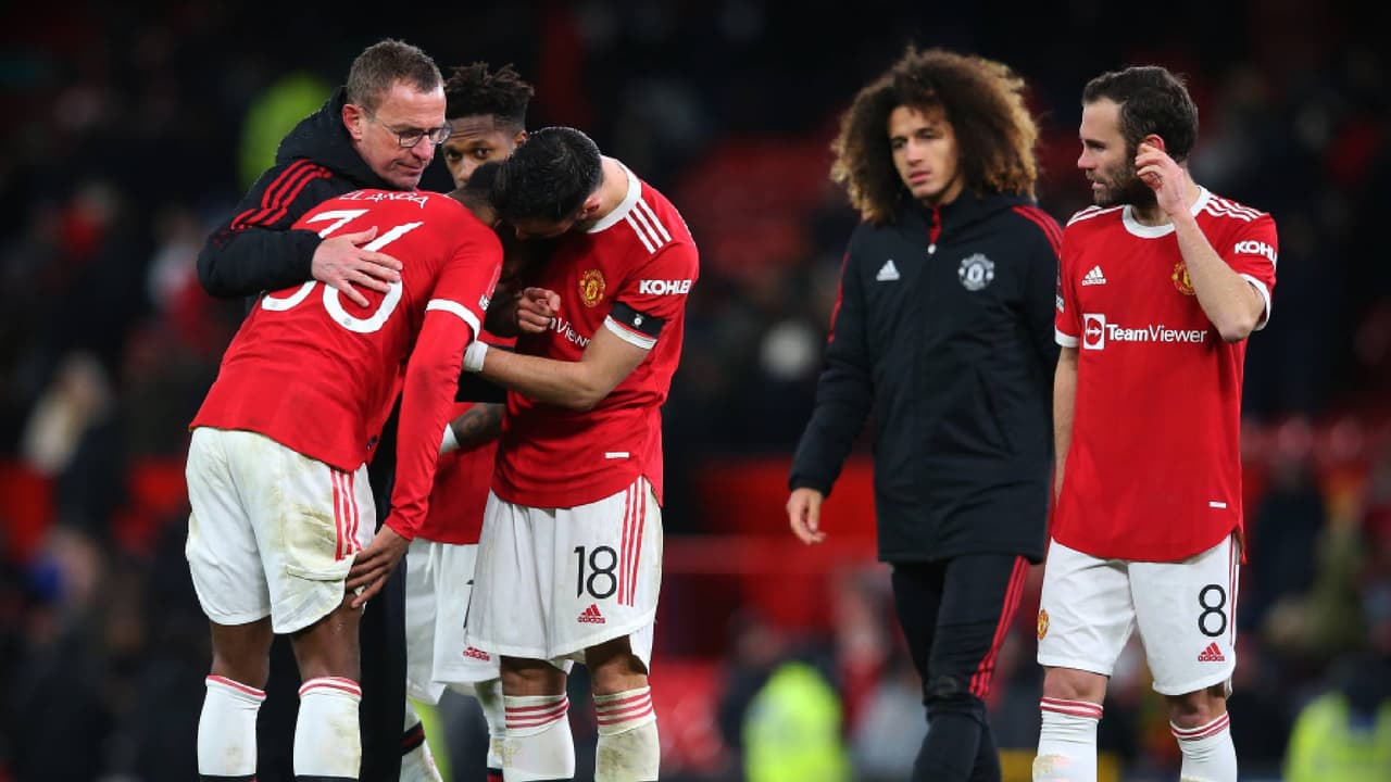 Jugador del United recibe amenazas racistas por fallar penal