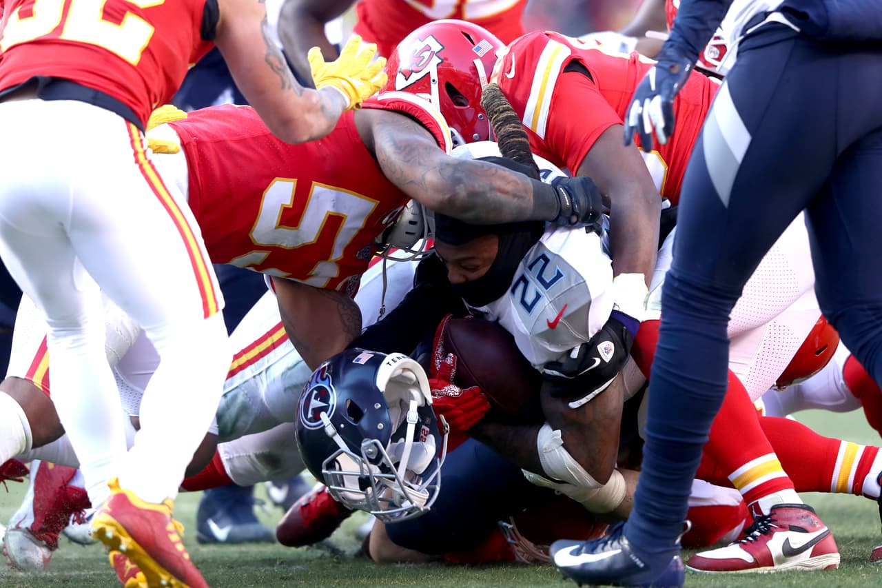 Patrick Mahomes lanzó 3 touchdowns y guía a los Chiefs a su tercer Super Bowl en la historia de la NFL.