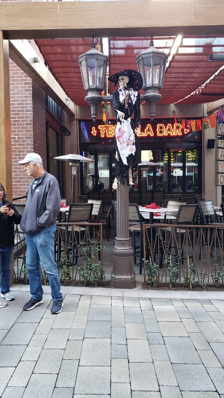 Así se vive la celebración de Halloween en Las Vegas en la semana de la pelea entre el 'Canelo' Álvarez y Kovalev.