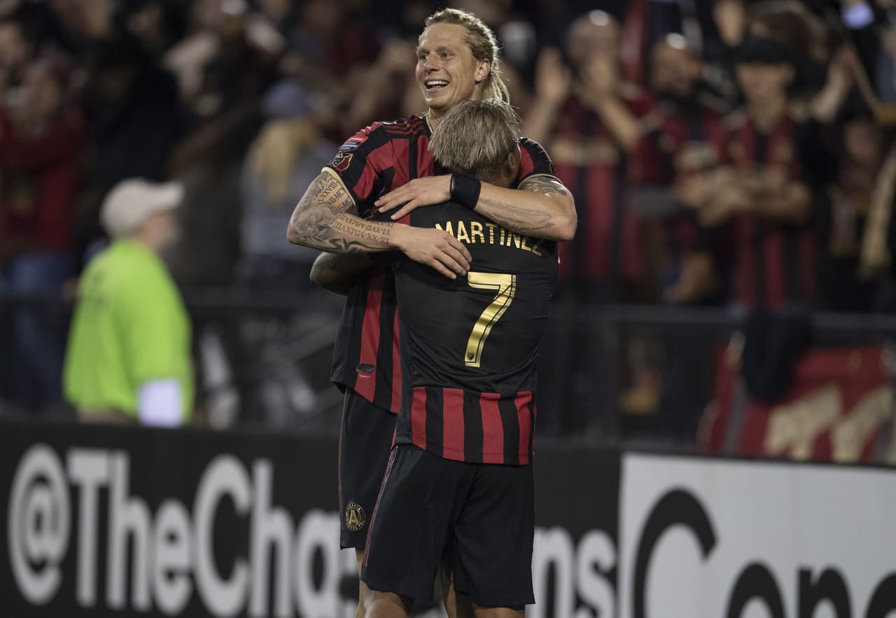 El campeón de la MLS despertó en el momento preciso para quedarse con el cupo en la siguiente fase de la Liga de Campeones.