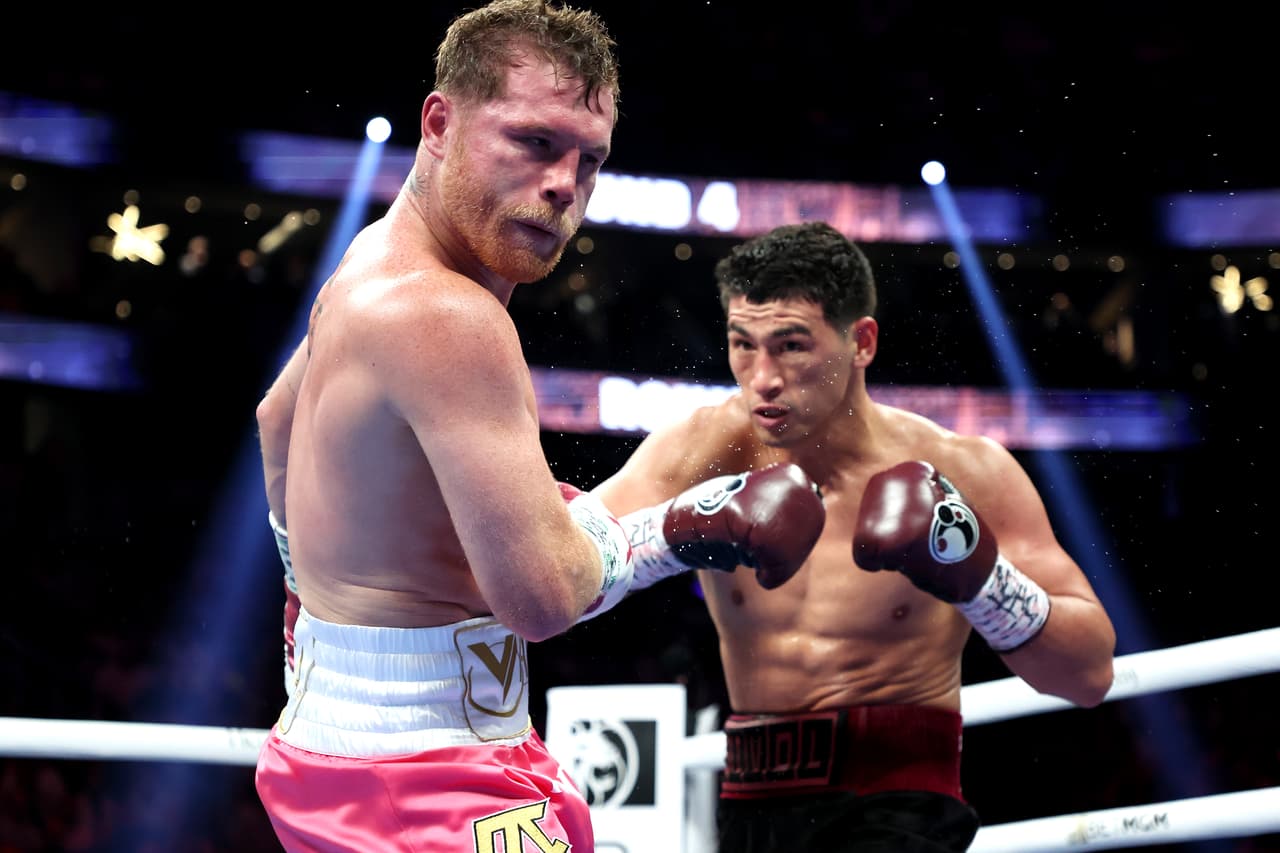 ¿Canelo, trampolín de Bivol para hacer historia?