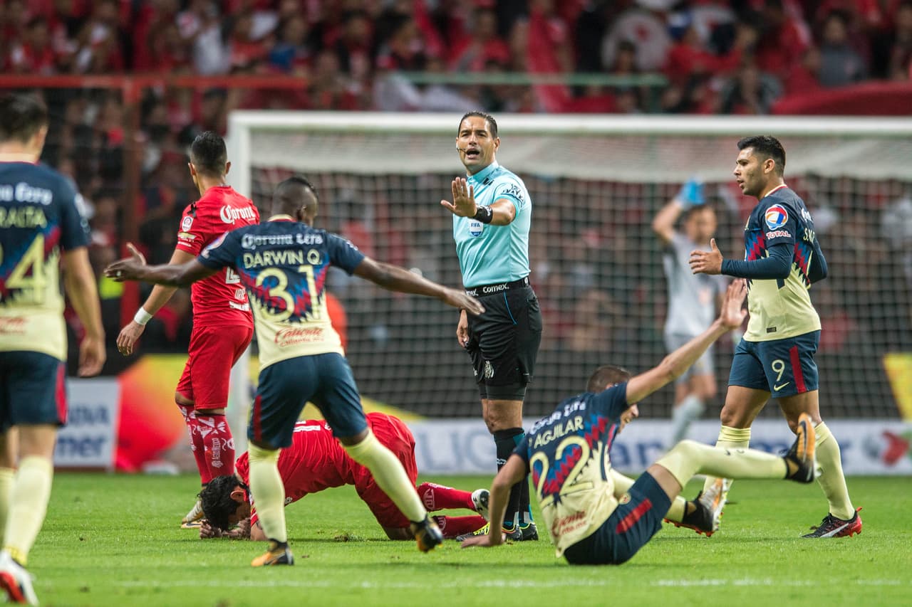 El juego de las Águilas se ha caracterizado en este torneo por una mayor agresividad e intensidad, lo que a veces necesita control de los jueces. El equipo ha visto 36 tarjetas.