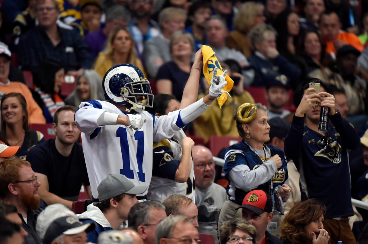 Los fans son los que dan esa pasión al emparrillado, checa lo mejor en la Semana 10.