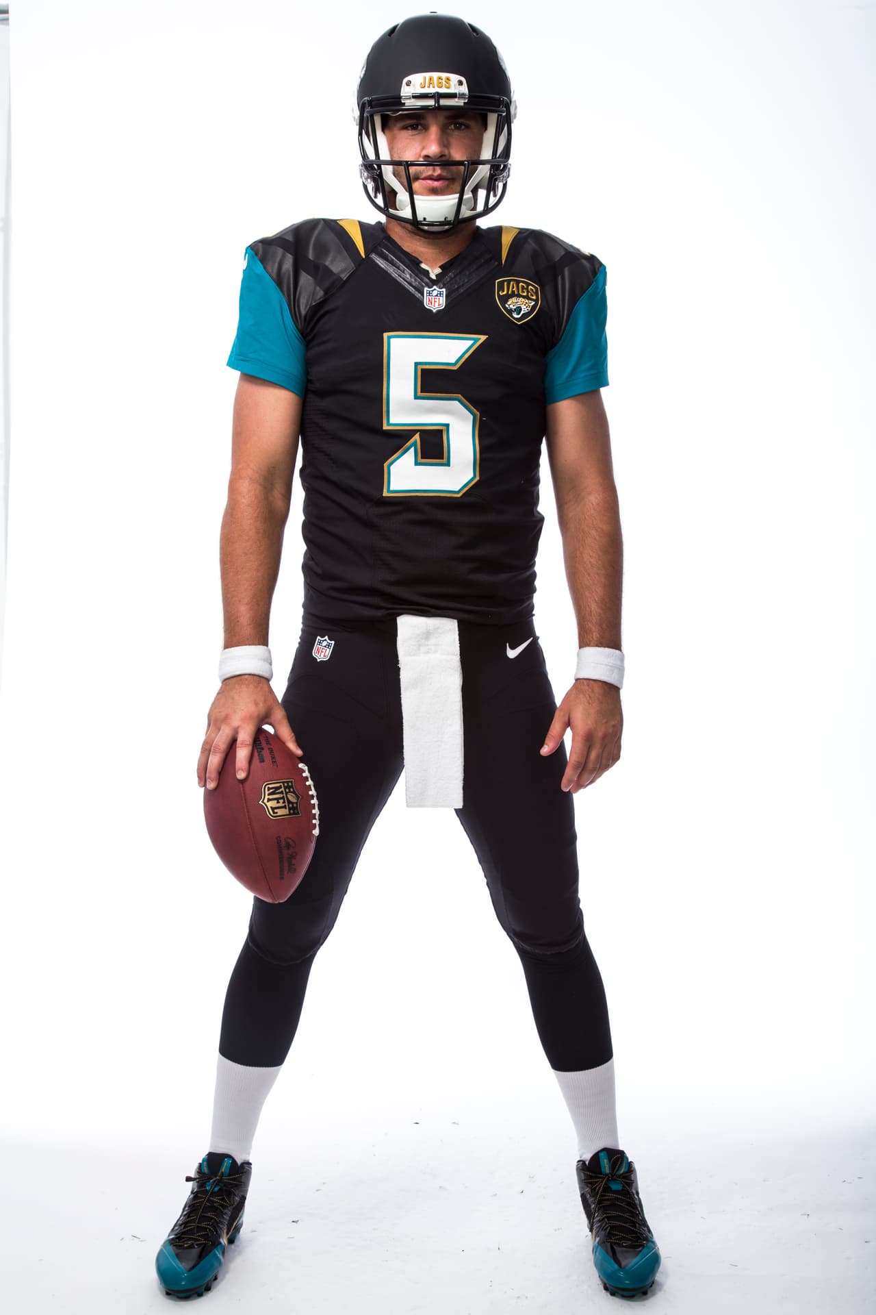 El QB entra a su segunda campaña en la NFL con los Jacksonville Jaguars. Checa las mejores imágenes del ex jugador de Central Florida (AP-NFL).