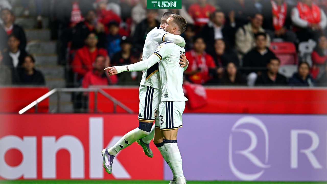 ¡Golazo del Galaxy! Los angelinos se adelantan en el marcador