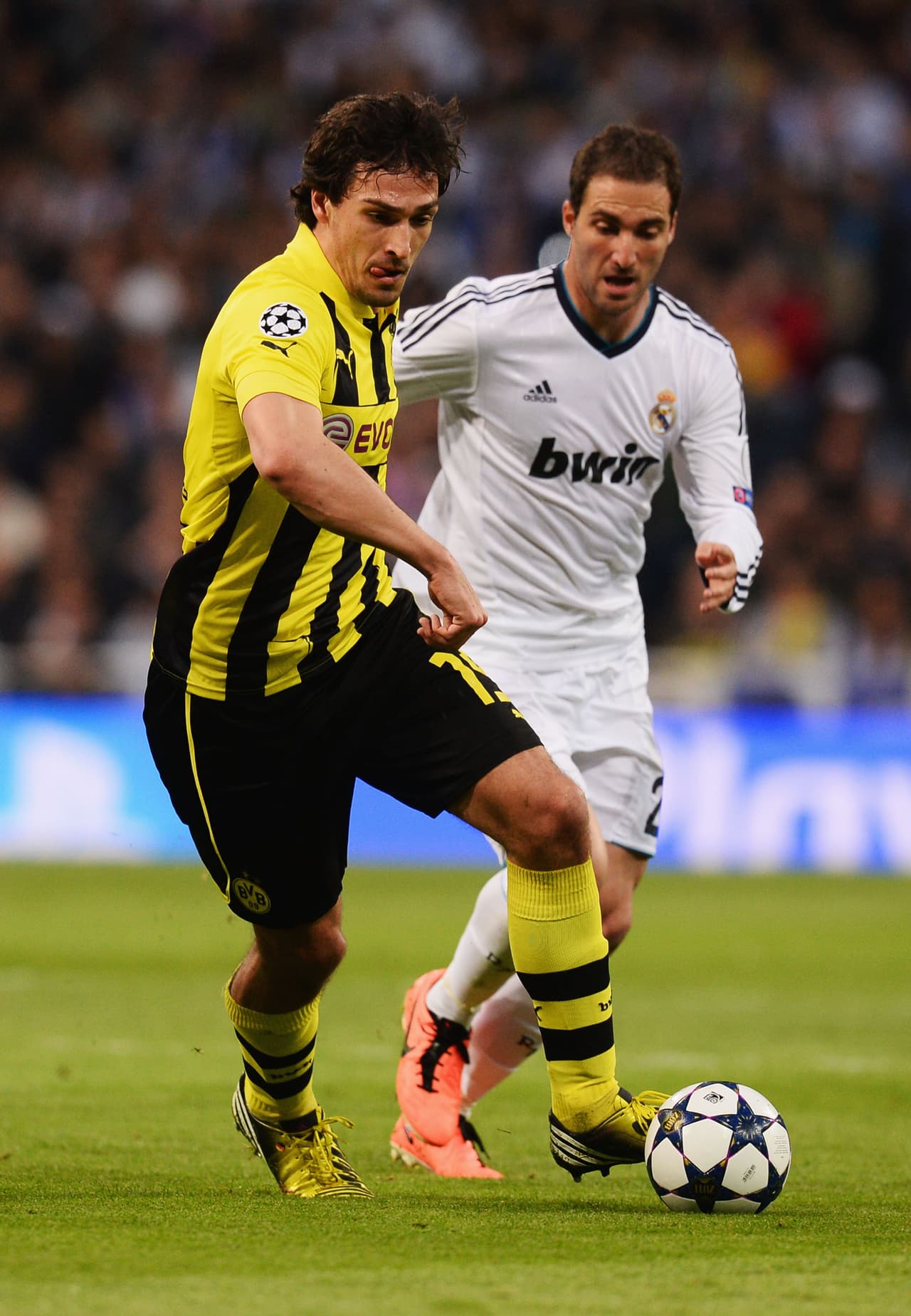 Gonzalo Higuaín es el fichaje más caro de la historia del Napoli procedente del Real Madrid en 2013.