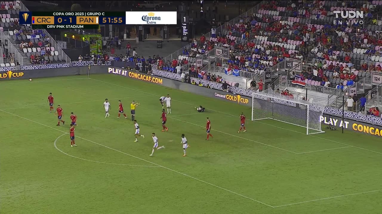 ¡TIRO ATAJADO! disparo por Éric Davis.