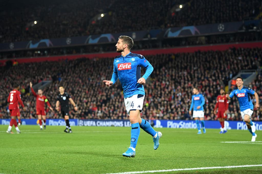 Partidazo en Anfield entre el Liverpool y la Napoli del 'Chucky' Lozano; el mexicano jugó 72 minutos.