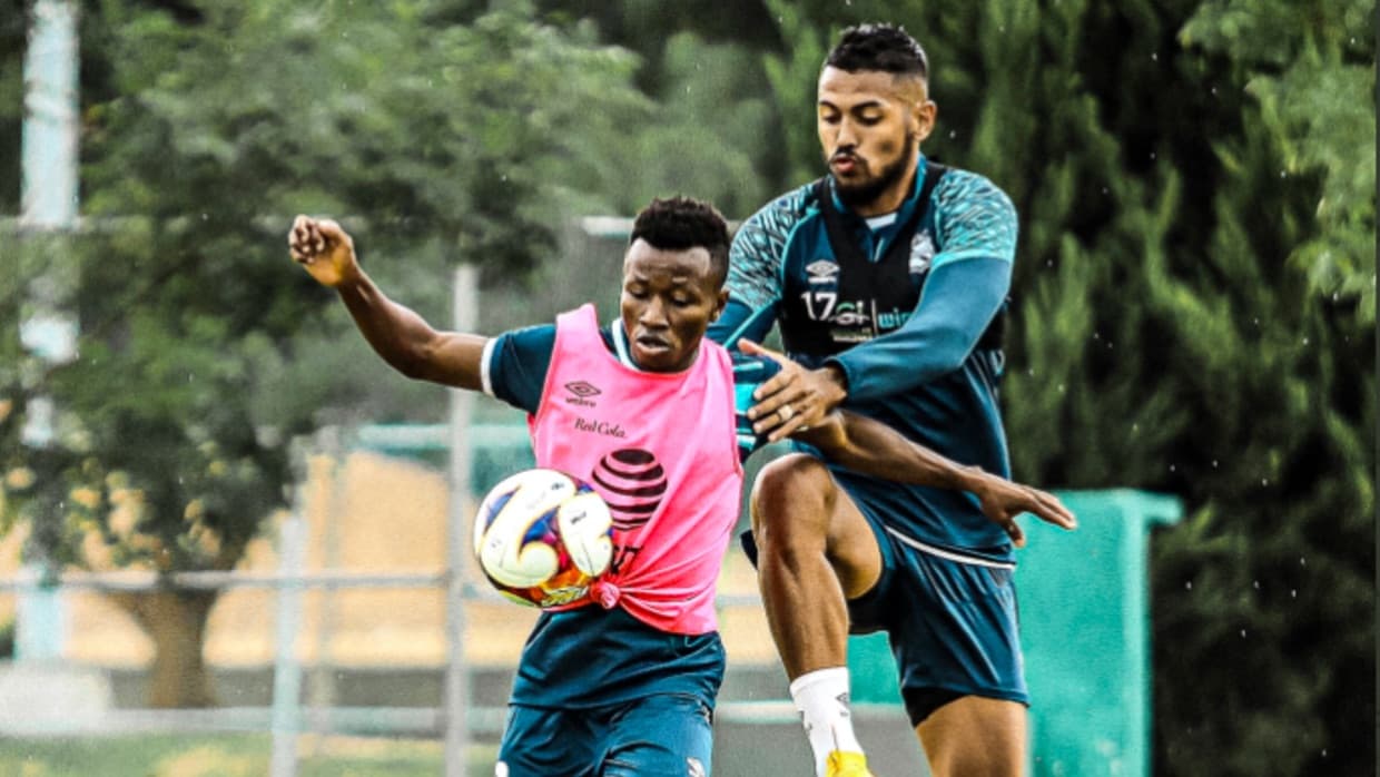 Puebla tiene 10 casos de COVID-19 y cancela gira en Estados Unidos