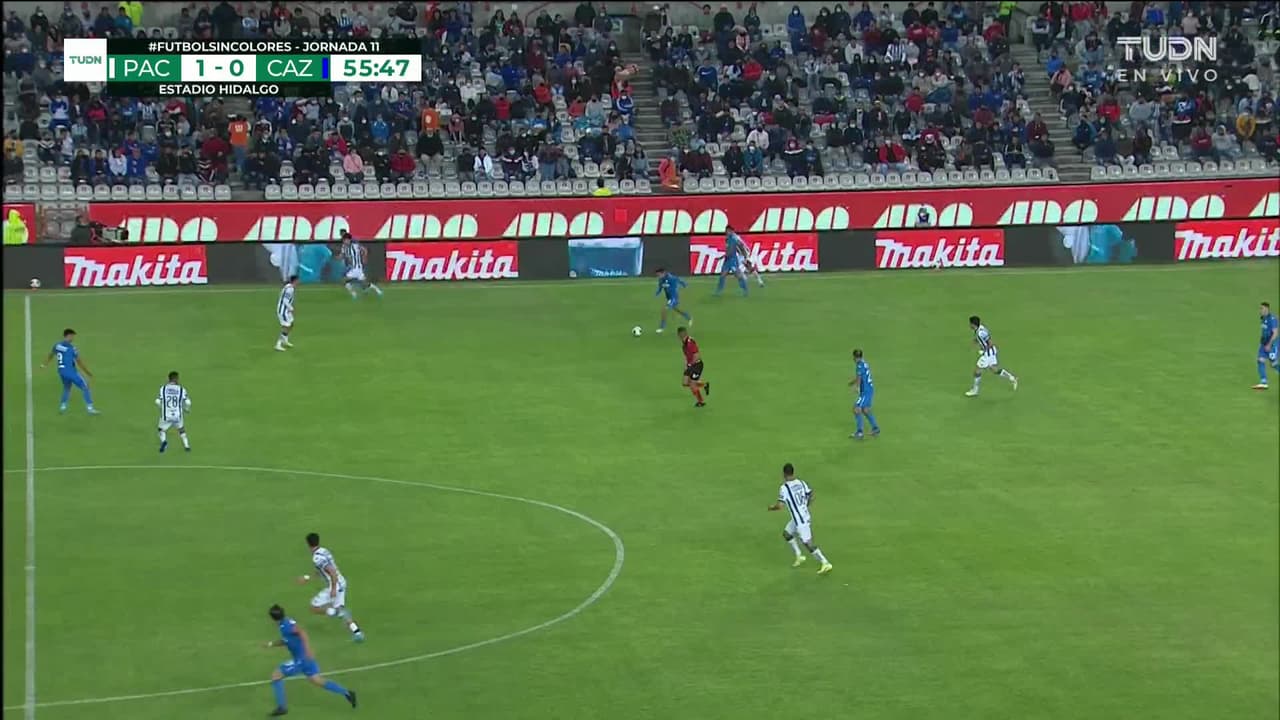 ¡TIRO ATAJADO! disparo por Luis Chávez.