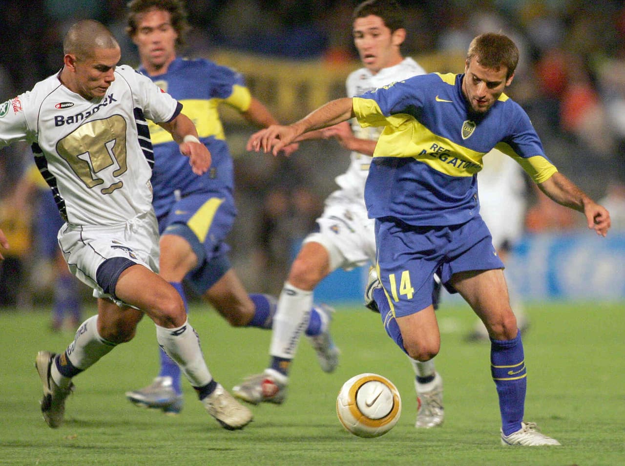 En aquel subcampeonato de la Copa Sudamericana 2005, Darío Verón les hizo sentir el espíritu universitario a los jugadores de Boca Juniors.
