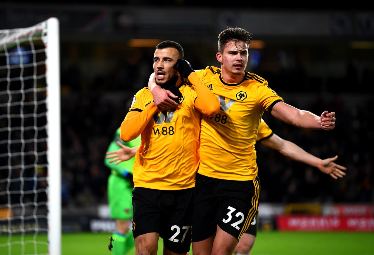 En un duelo por acercarse a la zona de copas europeas, el gol le daba tranquilidad a los locales ante su gente.