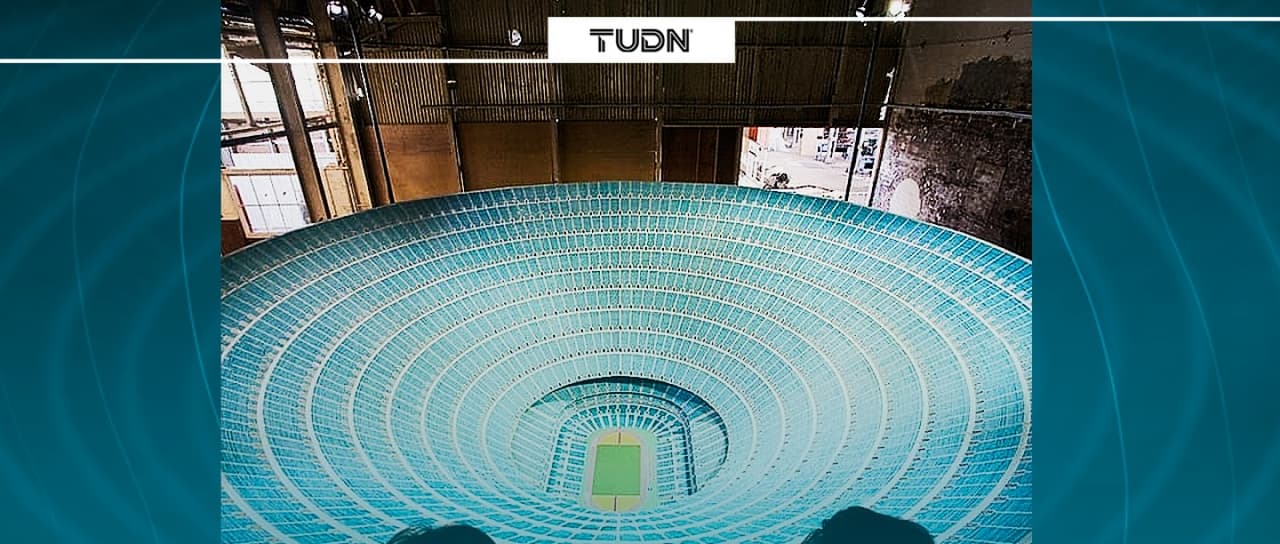 El artista estadounidense Paul Pfeiffer diseñó la maqueta de un estadio para un millón de personasque sería el sueño de todo aficionado de futbol .