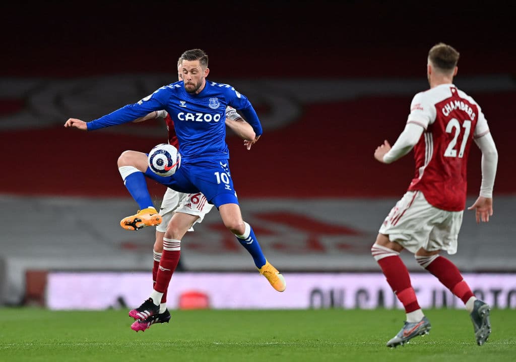 Con un vergonzoso autogol del portero Bernd Leno, el Arsenal cae 0-1 en casa frente al Everton.