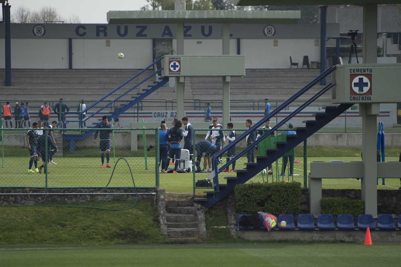 Cruz Azul vive un momento amargo porque apenas lleva un punto de seis posibles en el Clausura 2019 y por eso trabaja constantemente en las prácticas en la Jornada 3 contra Tigres UANL.