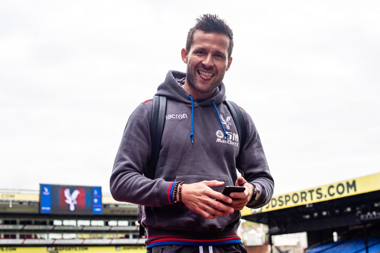 Yohan Cabaye (Francia) - la carrera del mediocampista no resultó como se esperaba, y en cambio terminó jugando para equipos como Crystal Palace y Al-Nasr de los Emiratos, el cual fue su último equipo antes de quedar como agente libre.