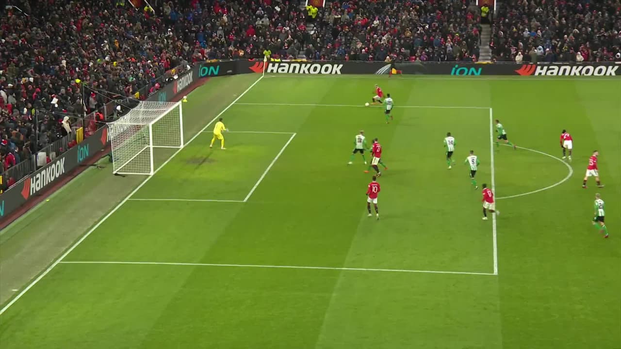 ¡TIRO ATAJADO! disparo por Antony.