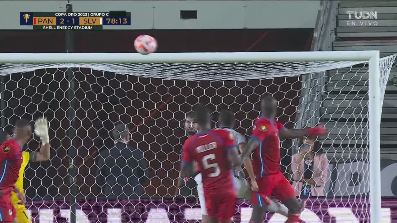 El poste le niega el tercero a Panamá y Waterman