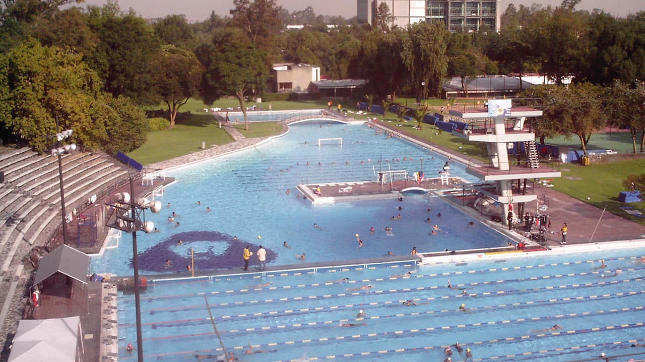 Alberca Olímpica Universitaria - varias pruebas acuáticas se llevaron a cabo allí, en especial el waterpolo. Hoy en día sirve para la comunidad universitaria de la UNAM.