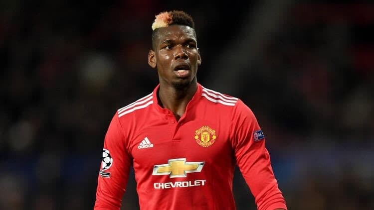 El cambio a la camiseta de local que tenía las rayas en color blanco es mucho por los detalles en el fondo.