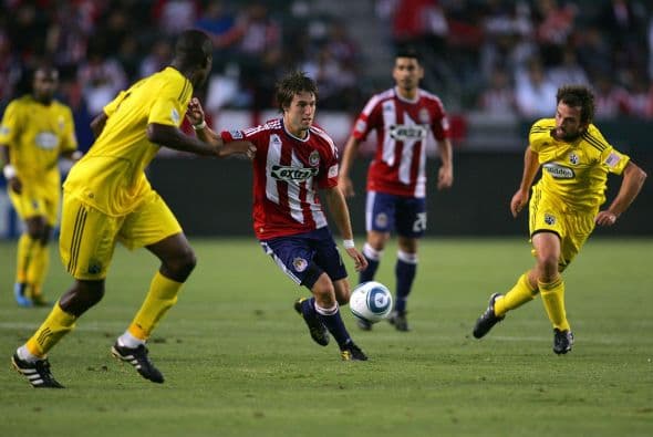 Chivas USA demostró que está en franca mejoría y le pegó al líder del Este, Columbus Crew.