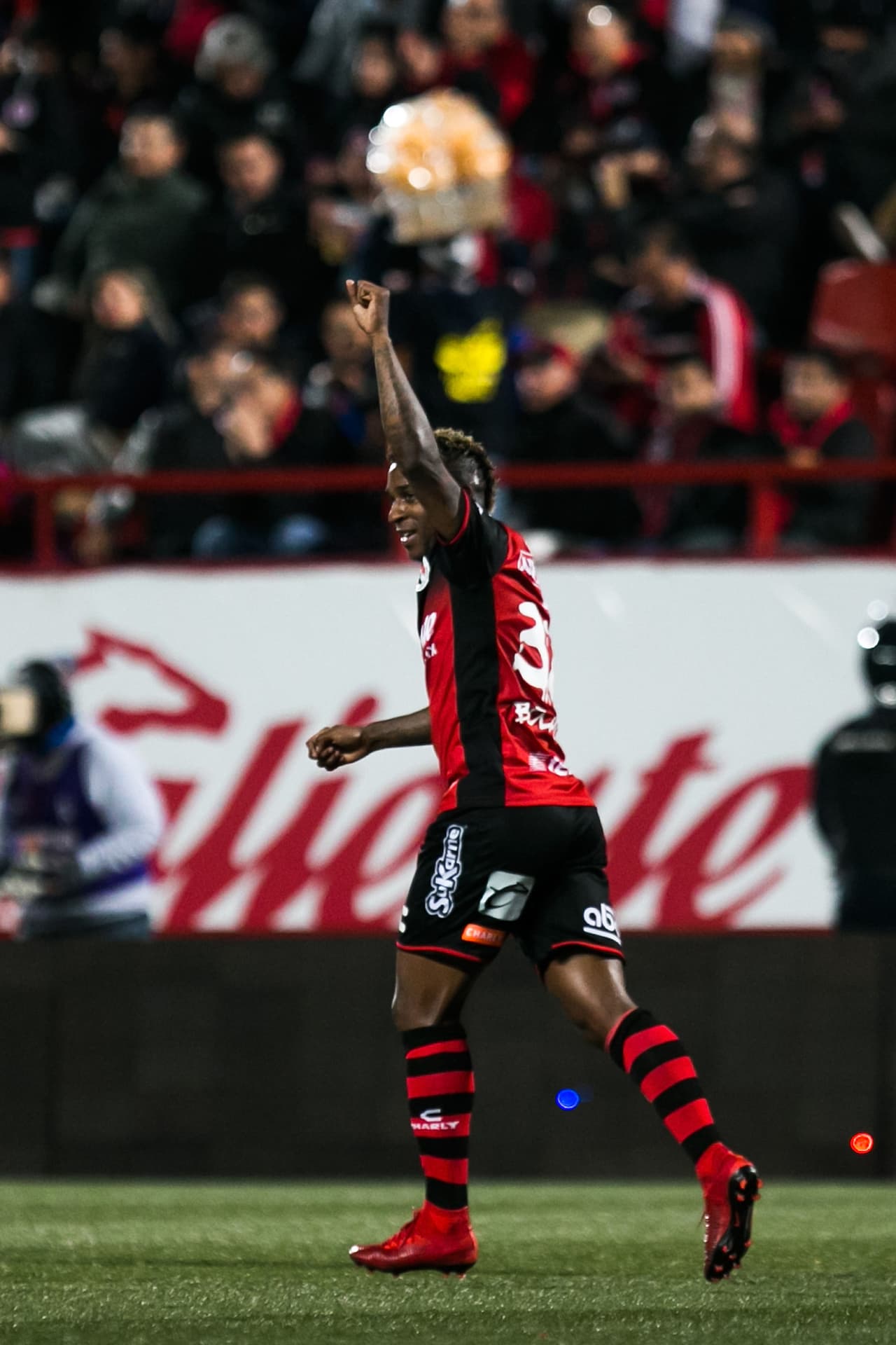 Al minuto 62, Miler Bolaños marcó el segundo para Xolos desde los 11 pasos y comenzó a inclinar las balanzas para los locales.