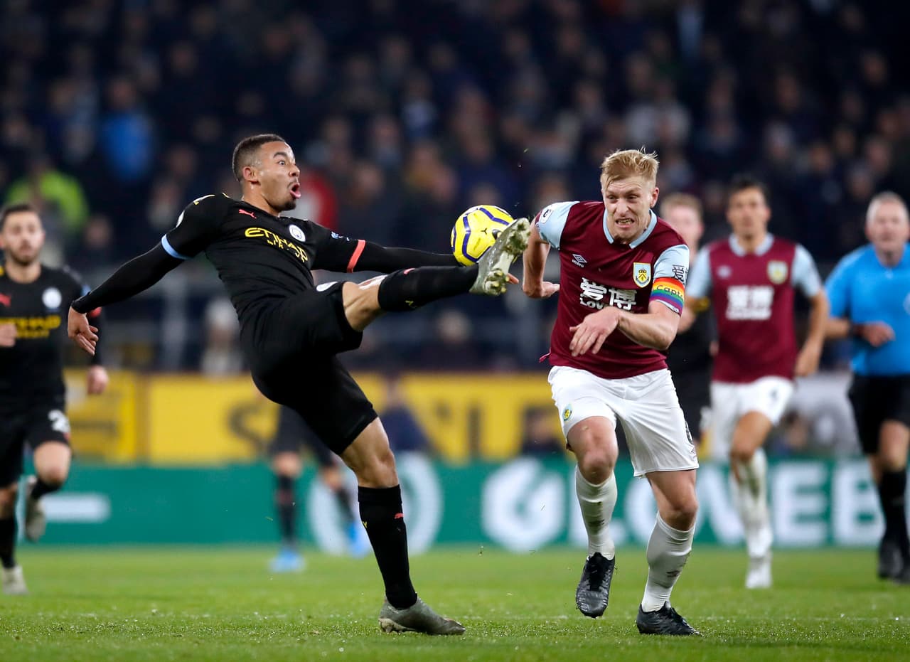 El Manchester City, con un partido menos, está segundo a 25 puntos del líder Liverpool. Regresa contra el Burnley en un partido donde no tendría problema para sacar los tres puntos.
