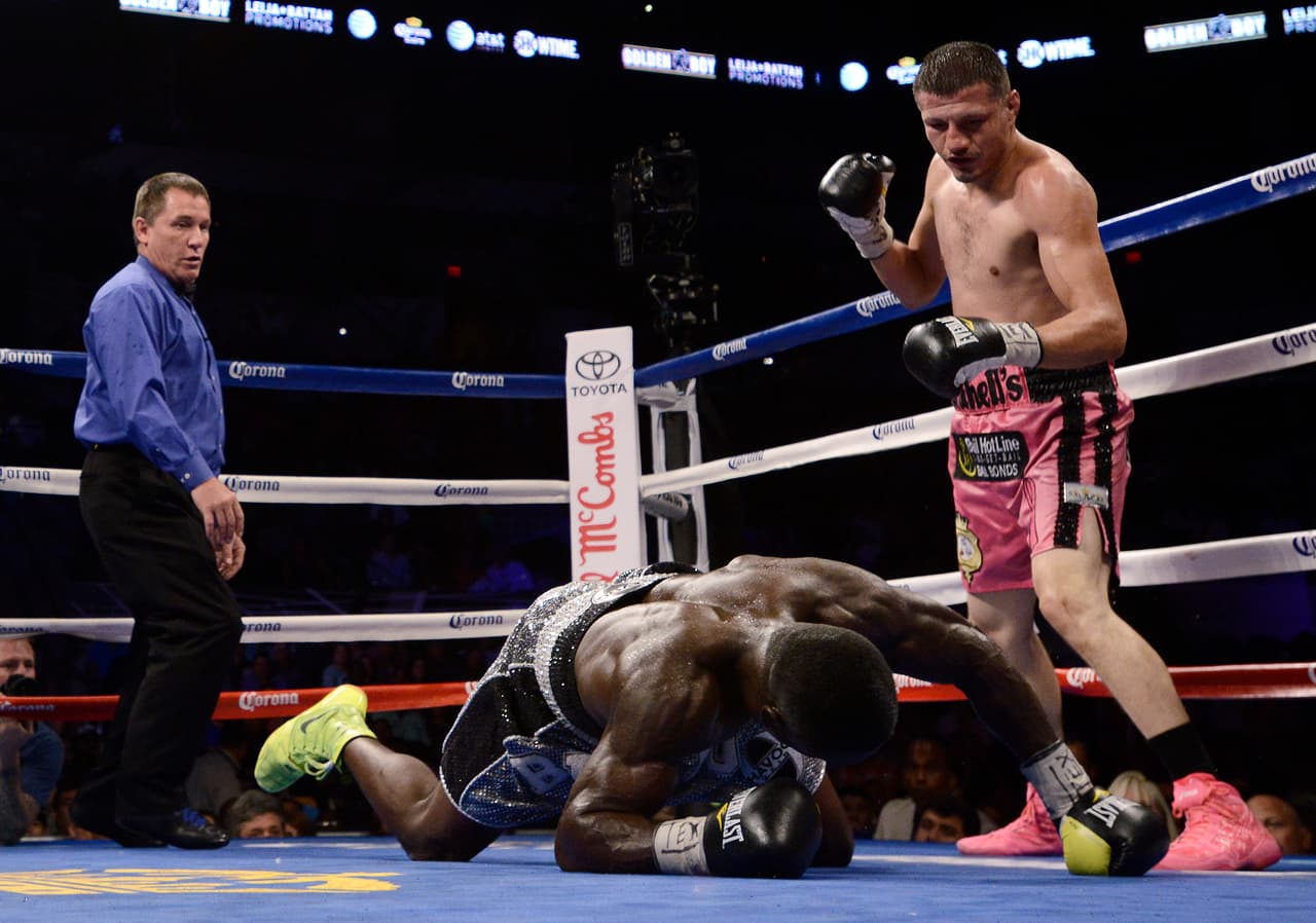 En su siguiente pelea Berto venció a Jan Zaveck, pero no se vio bien, después ligó dos derrotas consecutivas, ante Robert Guerrero y Jesús Soto Karass, éste último lo noqueó en 12 vueltas.