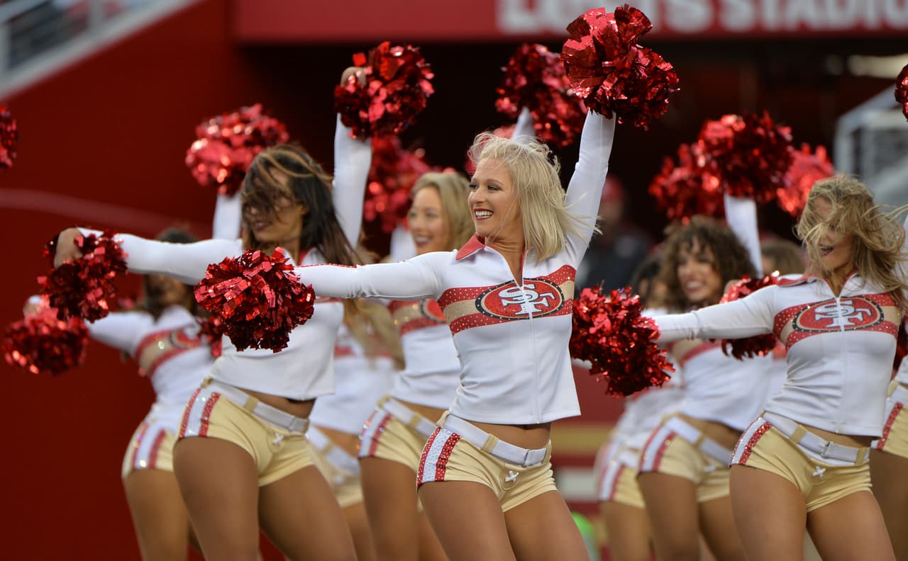 La Semana 12 de la NFL tuvo en la belleza y energía de las porristas en los estadios ese ingrediente perfecto para darle un color especial al fútbol americano estadounidense.