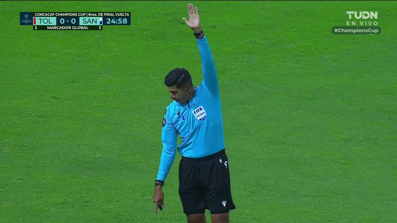 ¡Le anulan el gol a Bruno Méndez! ¡Se ahoga el grito de gol del Toluca!