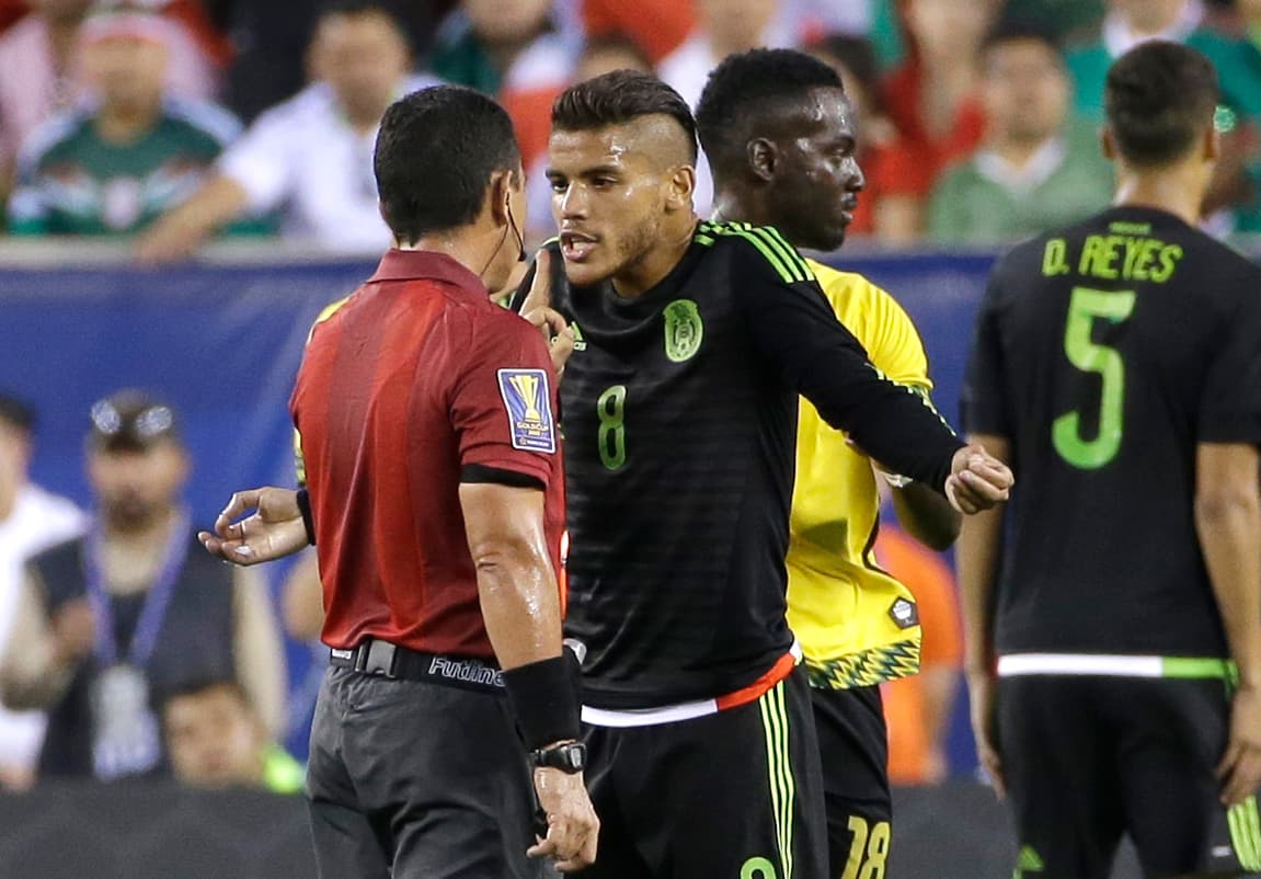 8. Jonathan dos Santos – La presencia de Dueñas le dio mayor libertad en el centro de la cancha pues las condiciones defensivas del jugador de Tigres favorecieron a la labor del menor de los Dos Santos. ‘Jona’ le puso ritmo al juego de México tras el gol de Guardado aunque se notó que jugó arrastrando una molestia. Calificación: 7. (Foto: Getty Images)