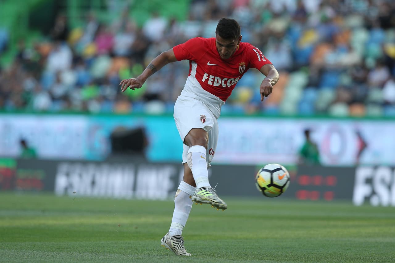 El delantero Rony Lopes extendió su contrato con Monaco en Francia hasta 2022.