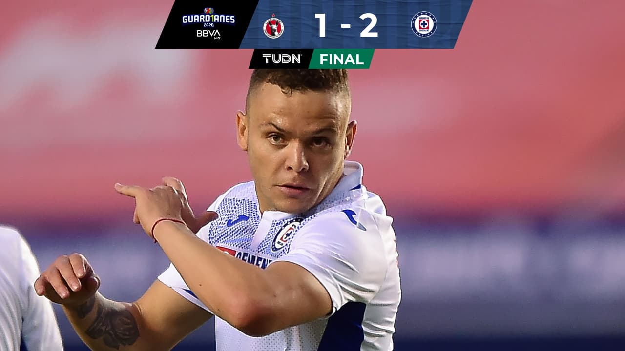 Cruz Azul mete 'Cabecita' a la adversidad y alcanza a Pumas