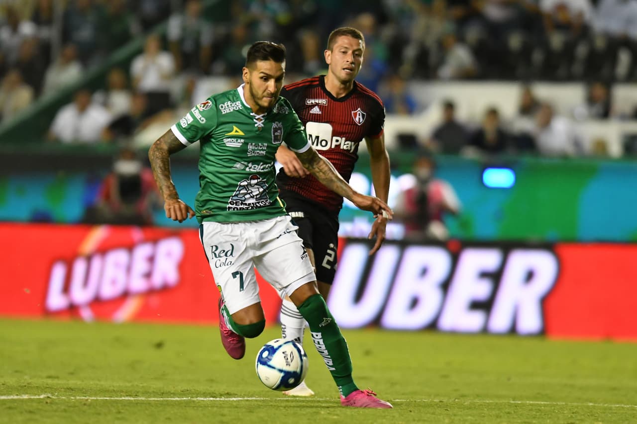 Govea (17’) marcó para los felinos, mientras que Moreno (47’) lo hizo por los visitantes. León cierra la noche en la tercera posición de la tabla general y Atlas queda en la décimo segunda. Próximos compromisos: Puebla y Querétaro, respectivamente.
