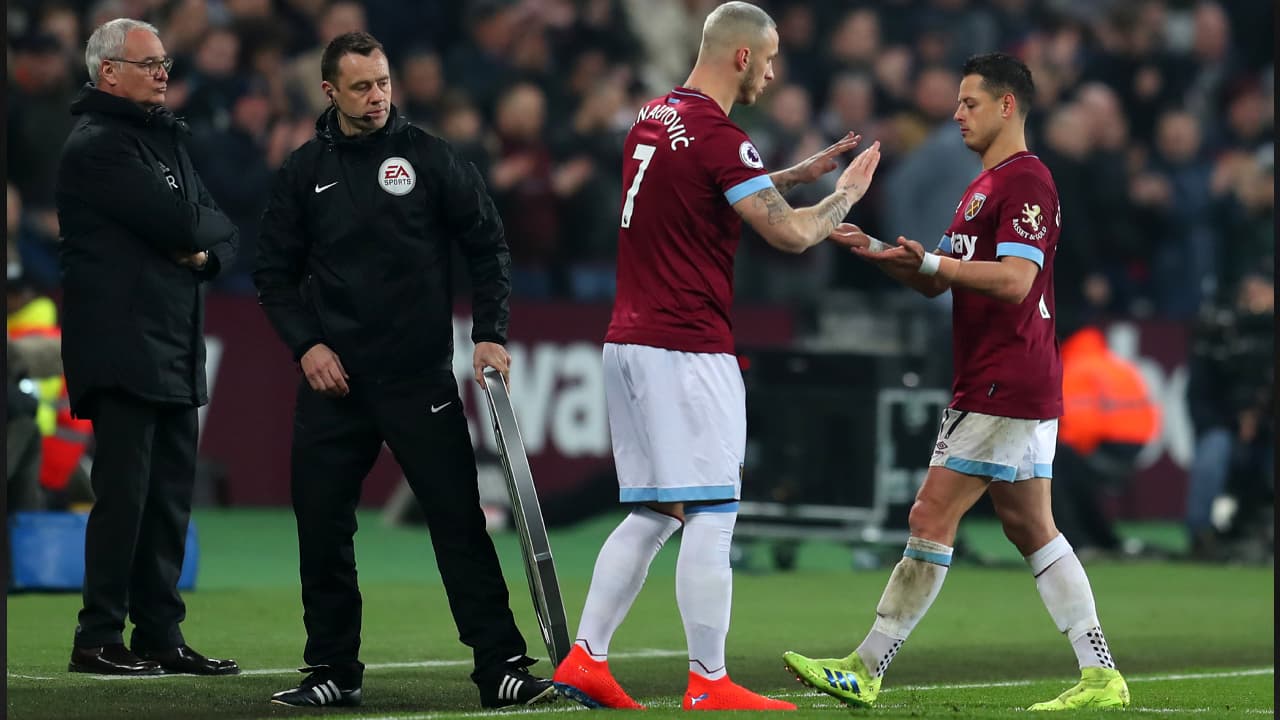 Hernández tiene una sana competencia contra Arnautovic y Carroll.