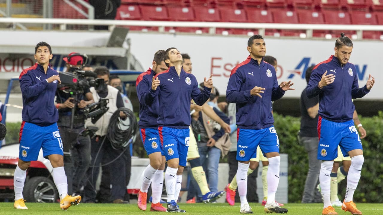 Chivas recupera a Brizuela y Zaldívar para Jornada 2