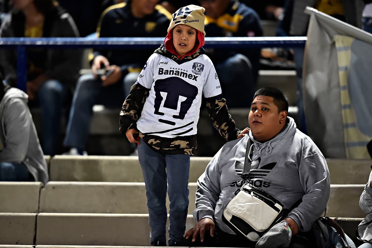 El momento del arranque del cotejo se estaba acercando, aunque el nerviosismo y la ansiedad de algunos no cesaba.
