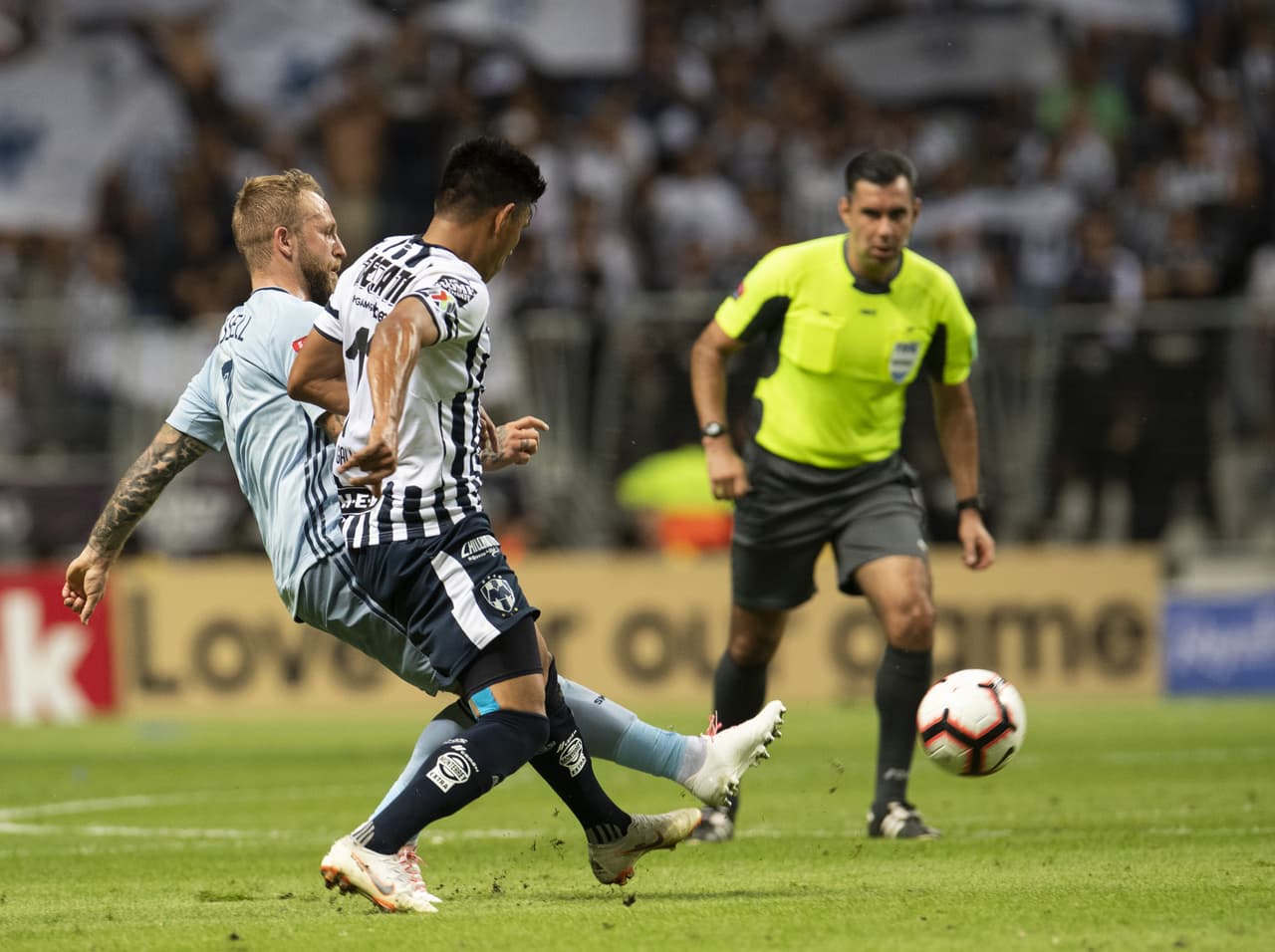 Los ataques del equipo estadounidense fueron muy tibios y no lograron poner en predicamentos a la zaga de Rayados. Pero esto tendría repercusiones.