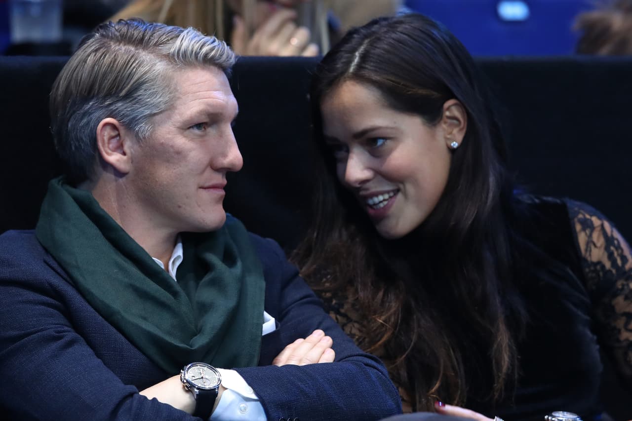 Entre los cerca de 20.000 espectadores que llenaron el O2 Arena londinense estuvieron figuras como la tenista Ana Ivanovic, amiga de 'Nole', y su esposo, el futbolista alemán Bastian Schwensteiger.