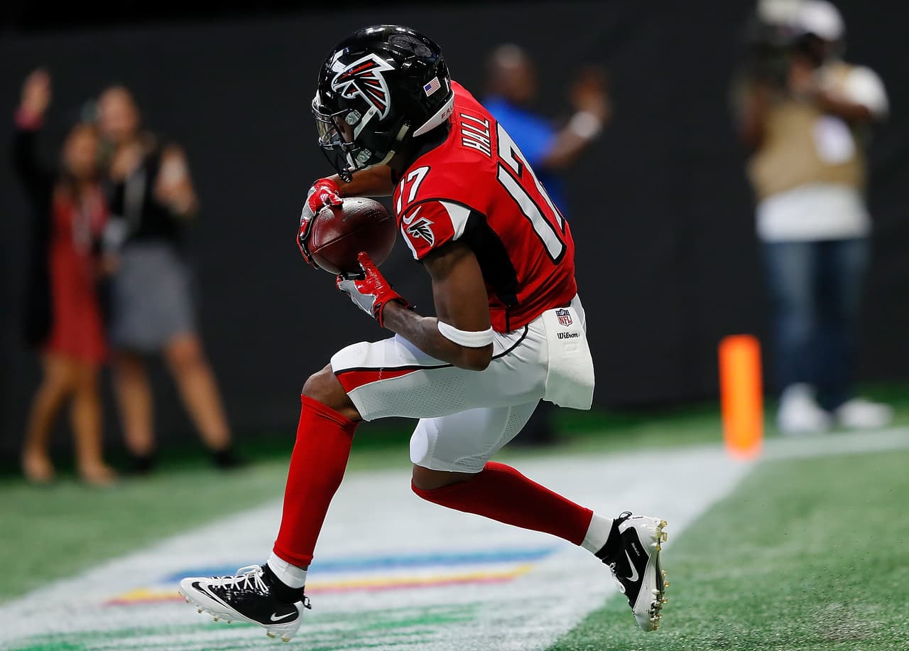 Marvin Hall sólo tuvo una recepción durante el partido pero fue una jugada de 40 yardas que terminó en las diagonales.